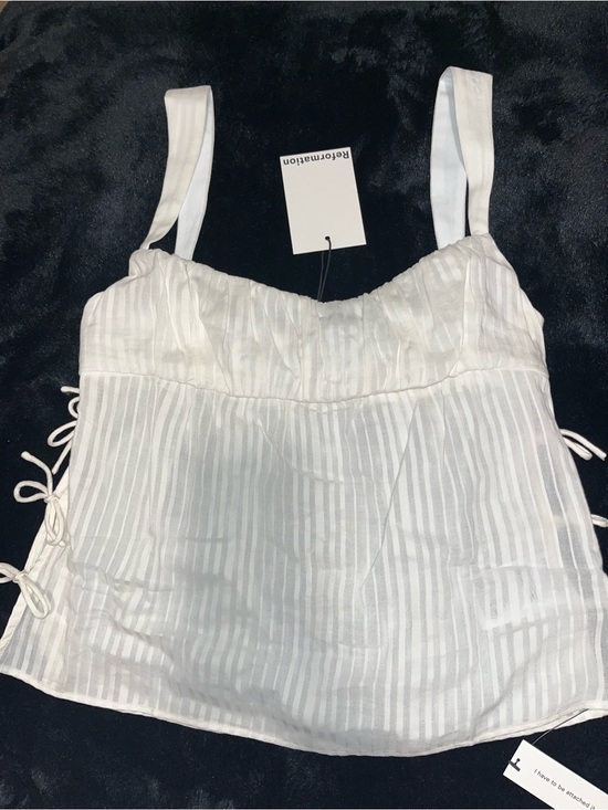 Reformation Tops - Reformation Sommer Top Ivory - Size 4